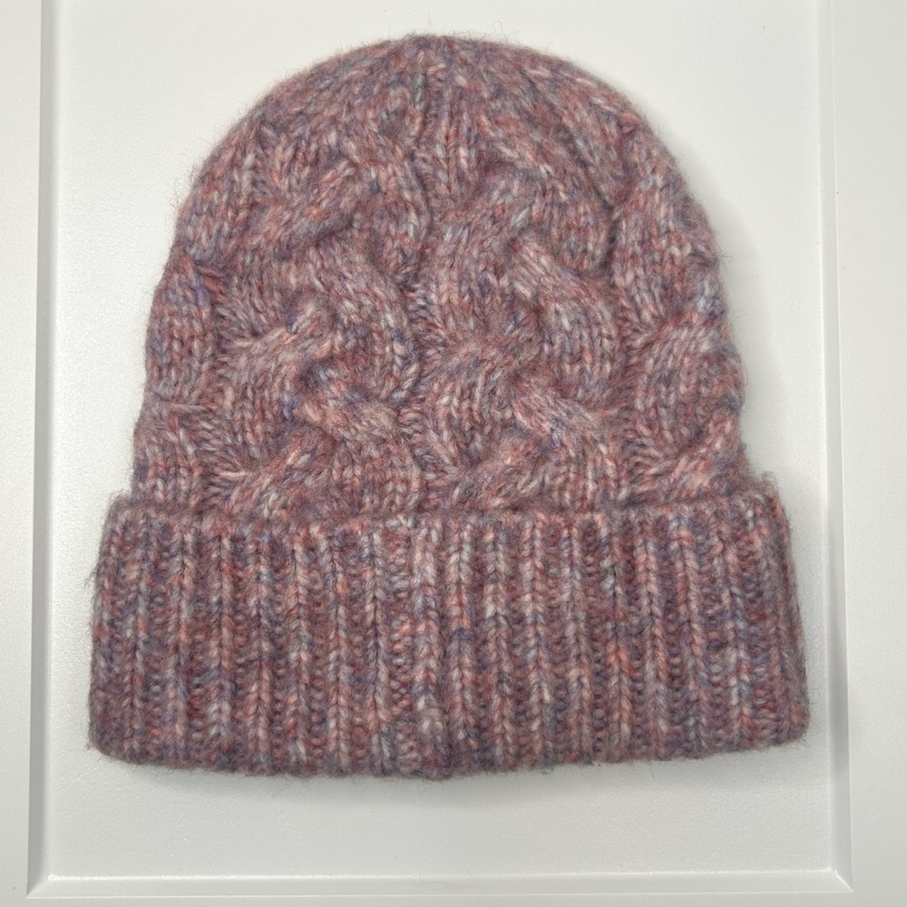 Old Navy Soft Decorative Knit Multicolor Pastel Purple Fitted Beanie Like New - Picture 2 of 8